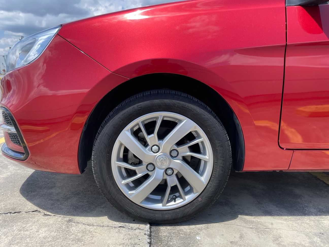 terpakai 2022 Proton Saga Premium 1.3