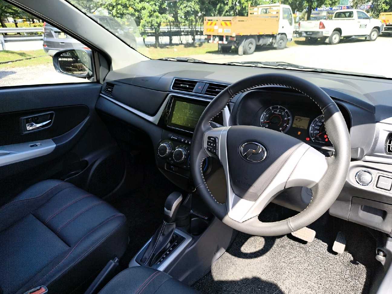terpakai 2023 Perodua Bezza Advance 1.3