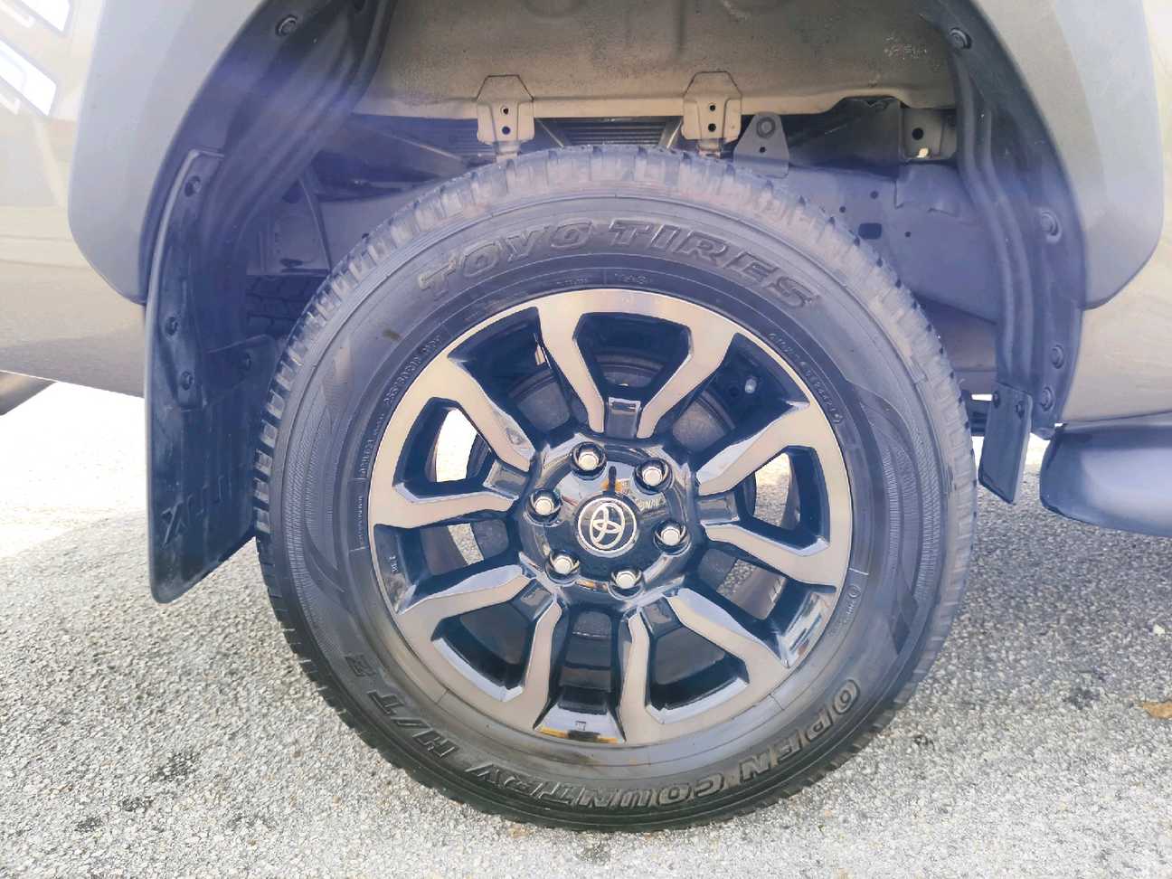 terpakai 2021 Toyota Hilux Rogue Dual Cab 2.8