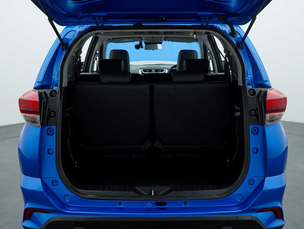 terpakai 2022 Perodua Aruz AV 1.5