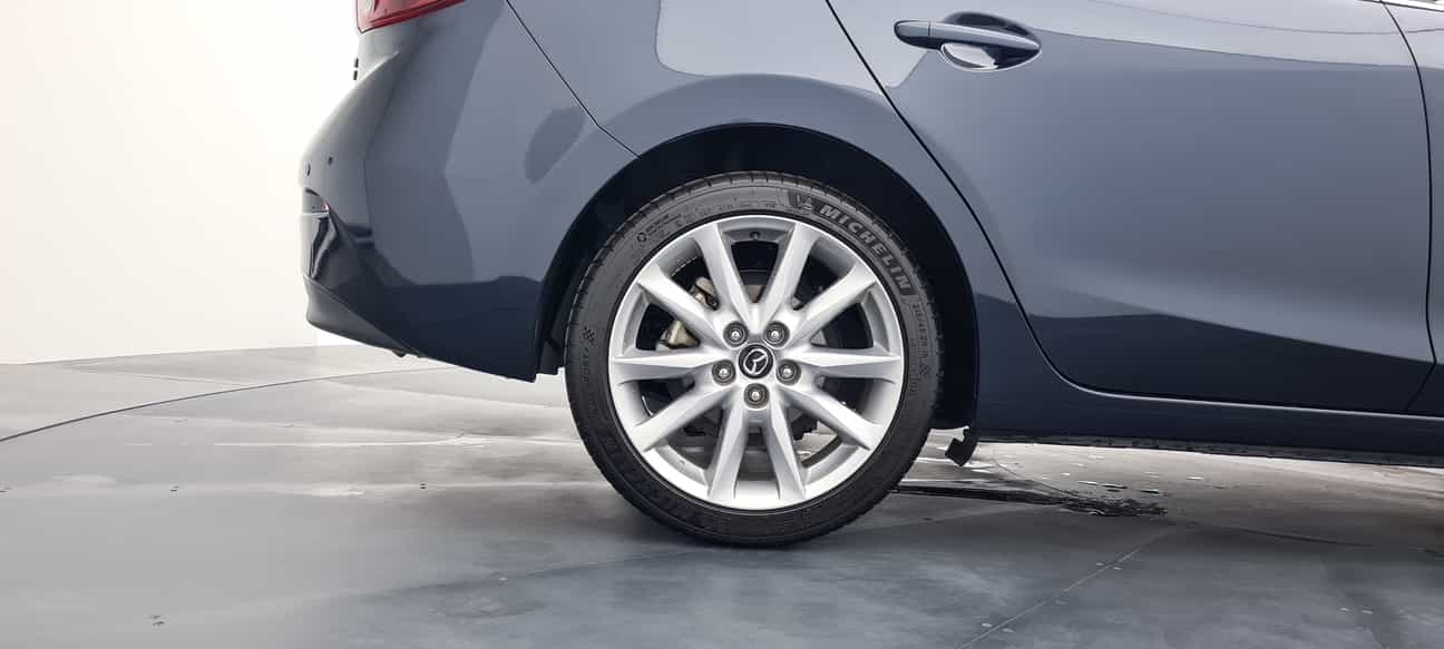 used 2018 Mazda 3 SEDAN HI SKYACTIV (CKD) 2.0