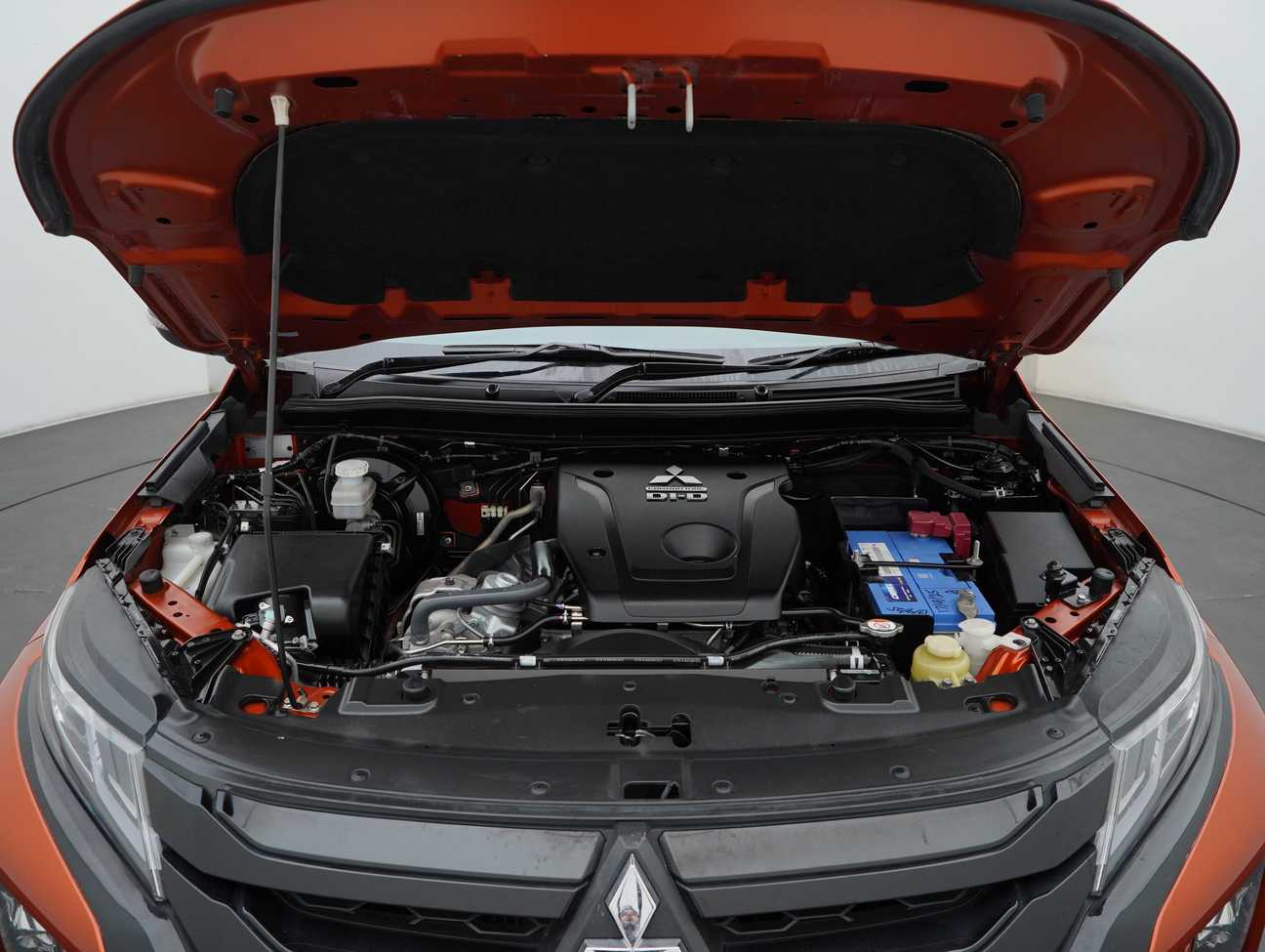 used 2023 Mitsubishi Triton VGT Athlete Dual Cab 4X4 2.4