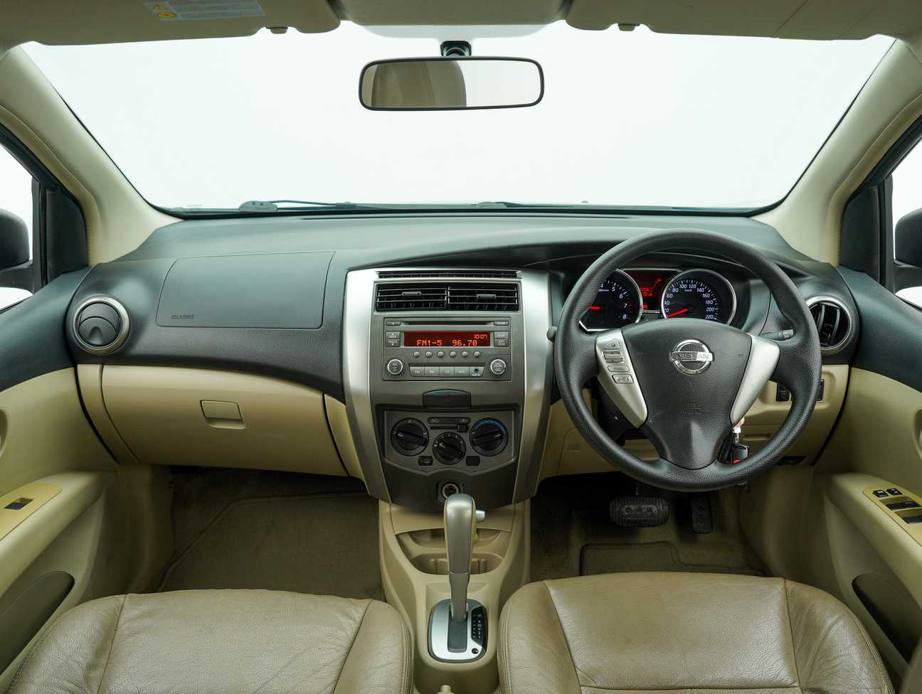 used 2014 Nissan Grand Livina Comfort 1.6