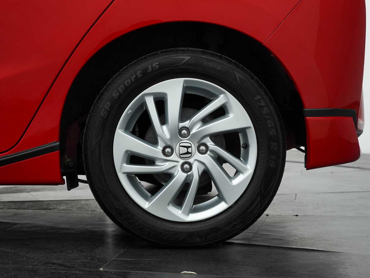 used 2016 Honda Jazz E 1.5