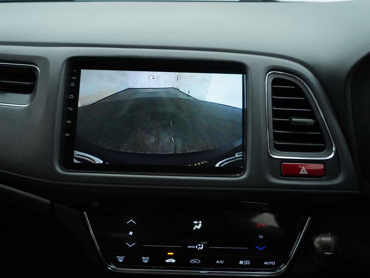 used 2015 Honda HR-V V 1.8