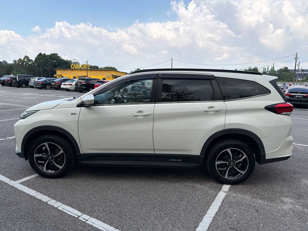 terpakai 2022 Perodua Aruz AV 1.5