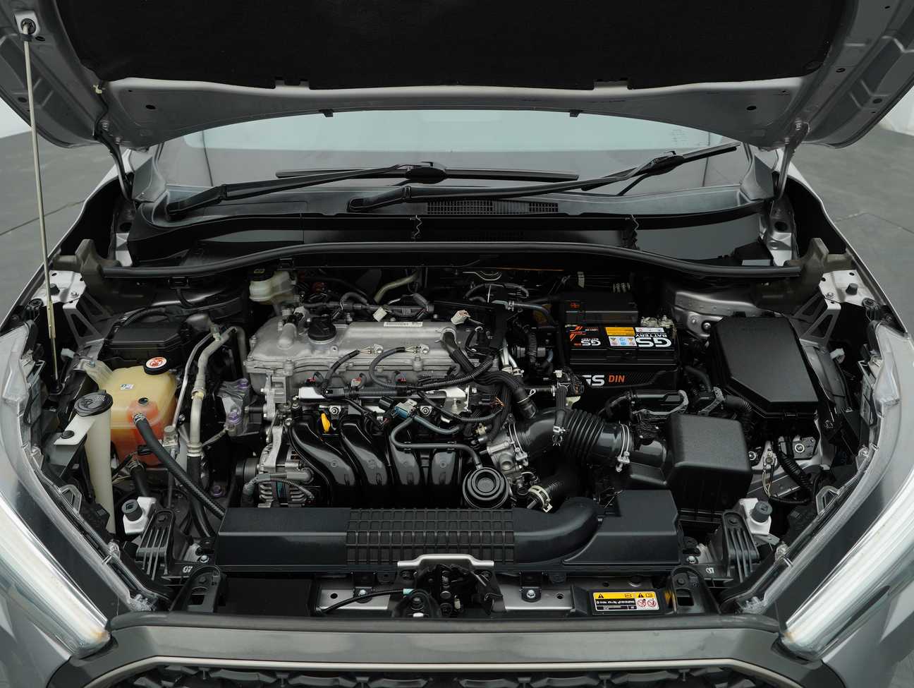 used 2021 Toyota Corolla Cross V 1.8