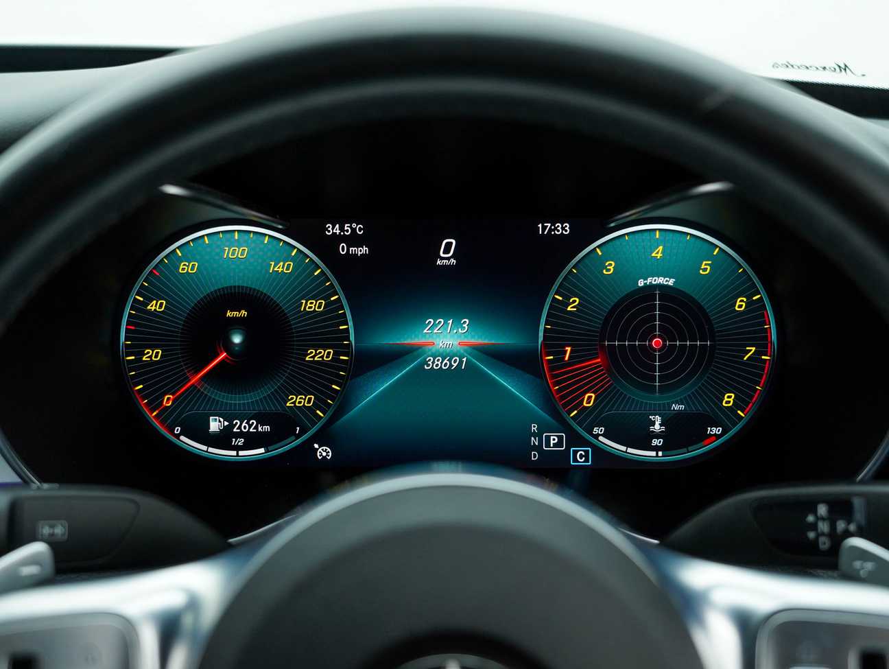 terpakai 2018 Mercedes-Benz C300 Avantgarde AMG Line 2.0
