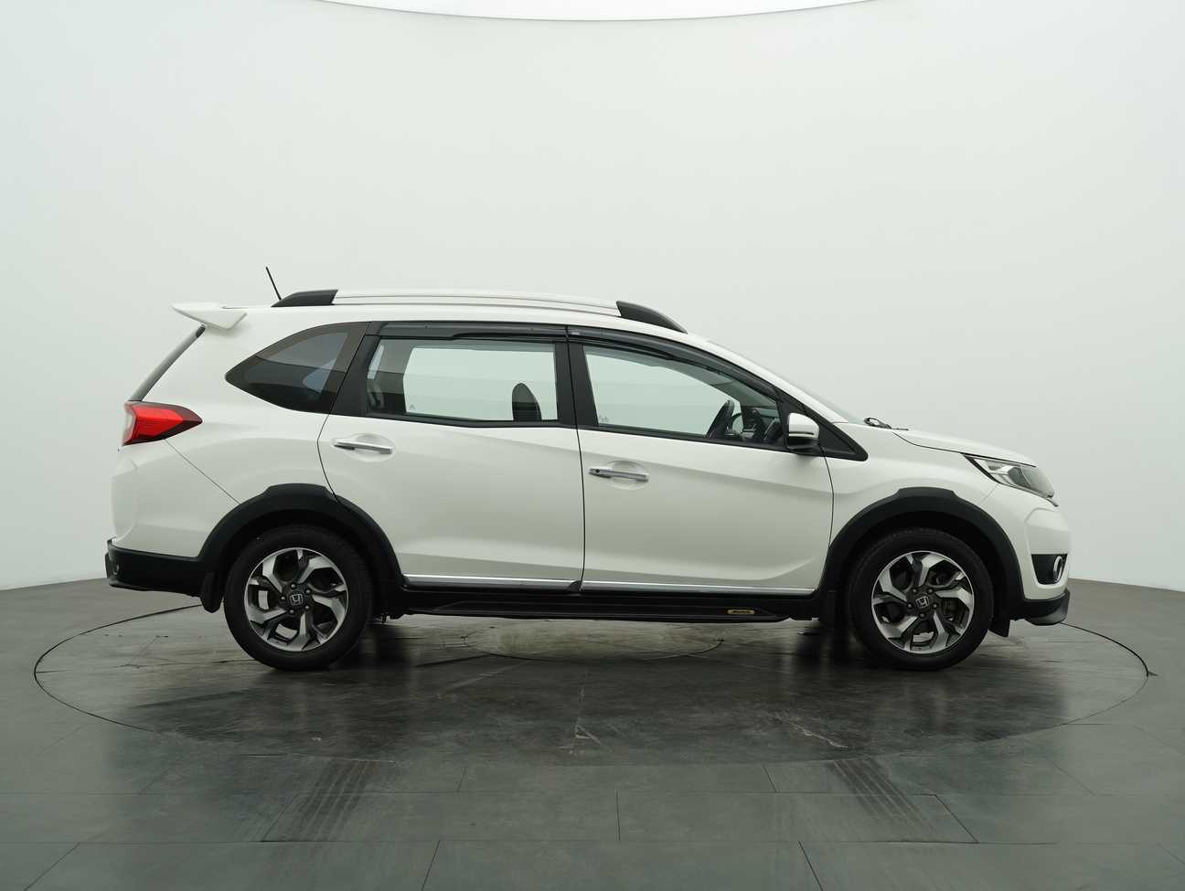 used 2017 Honda BR-V V 1.5