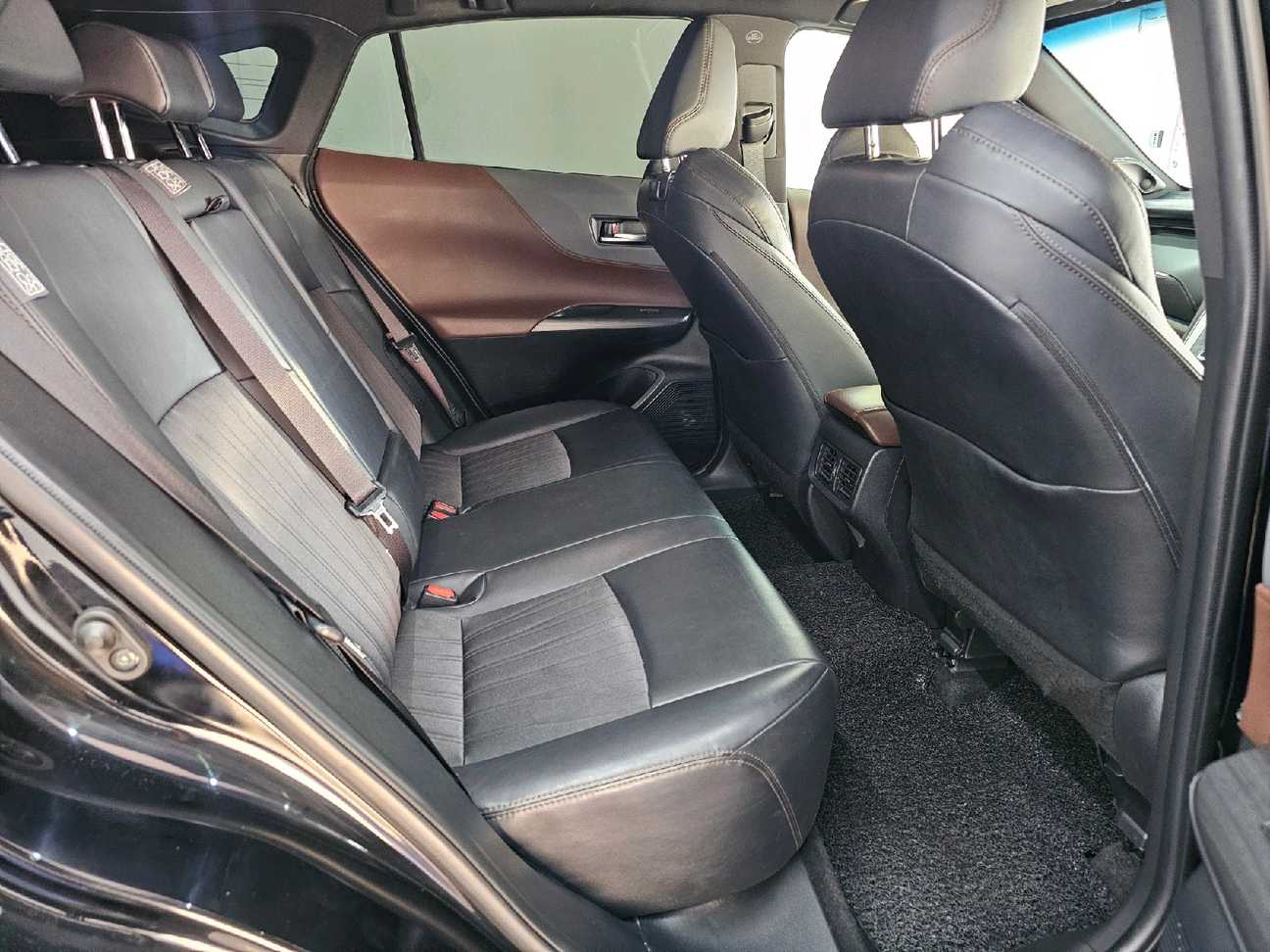 used 2020 Toyota Harrier  2.0