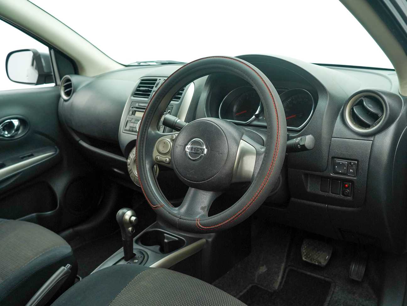 used 2014 Nissan Almera VL 1.5