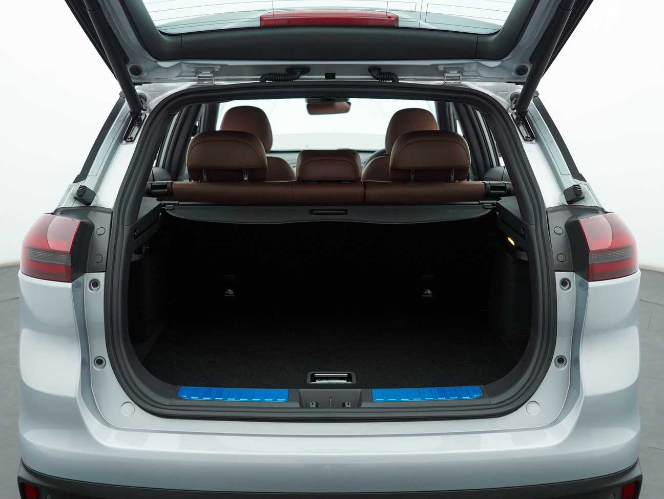 used 2023 Proton X70 Premium 1.5