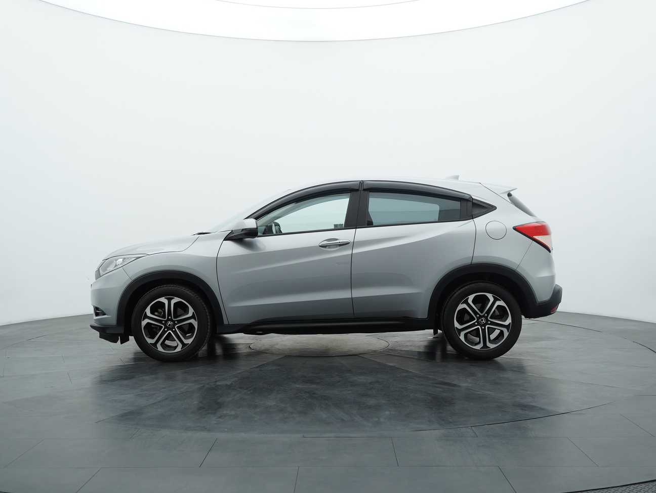 used 2017 Honda HR-V V 1.8