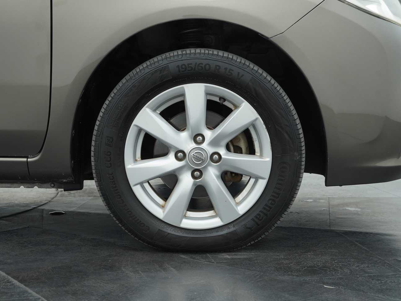 terpakai 2013 Nissan Almera V 1.5