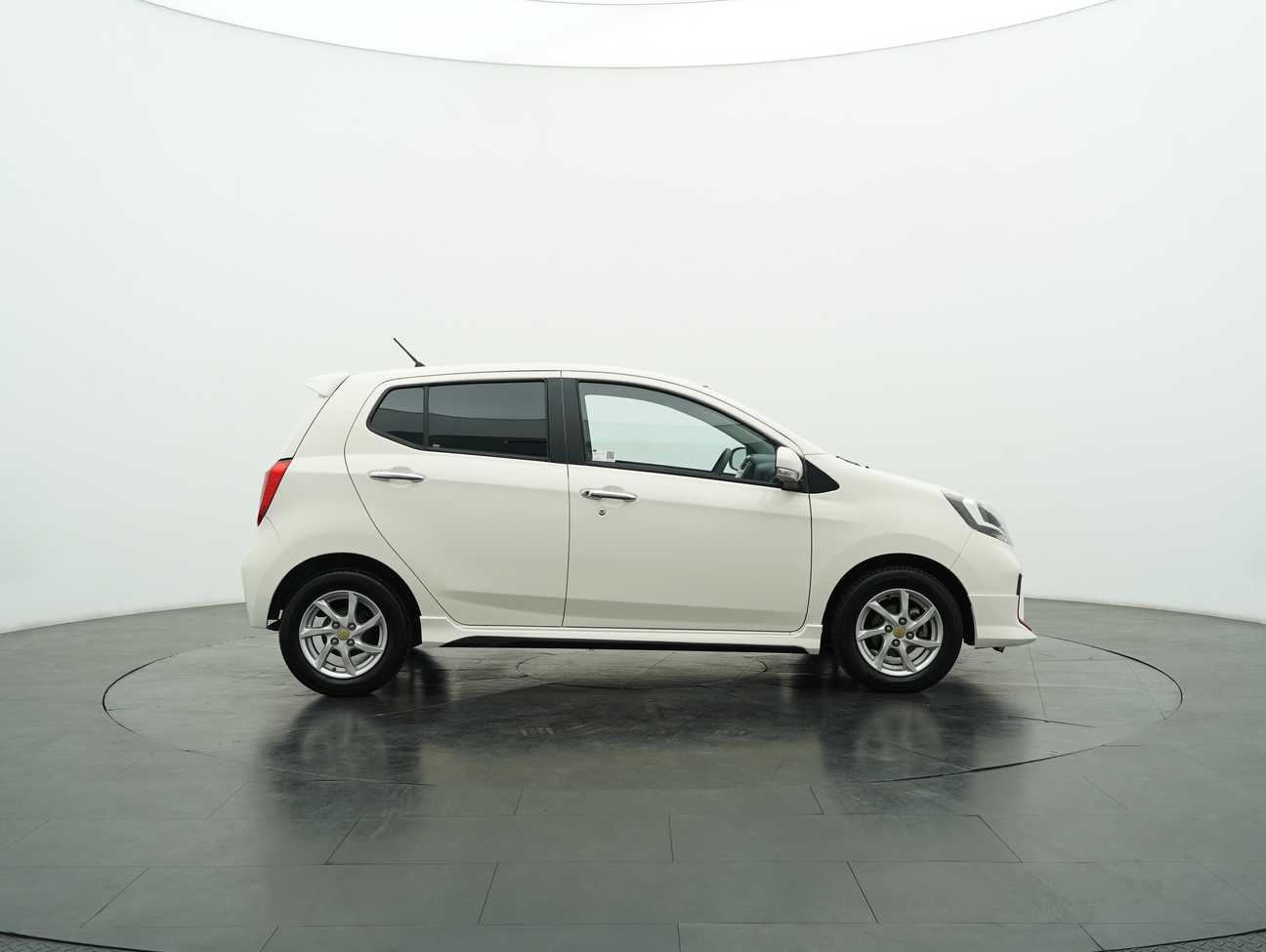 terpakai 2020 Perodua AXIA SE 1.0