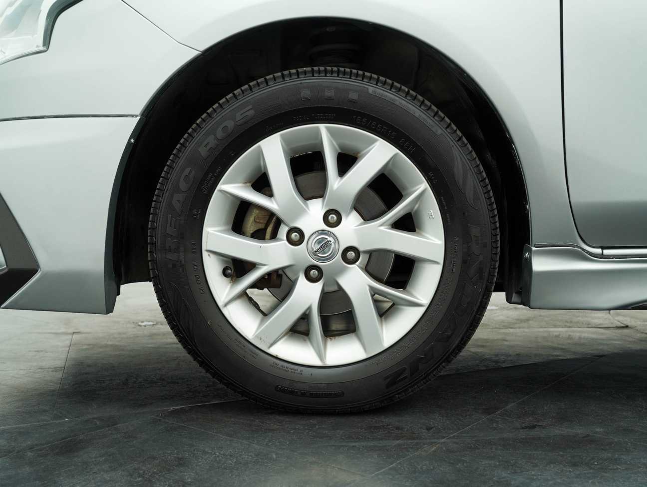 terpakai 2018 Nissan Almera E 1.5