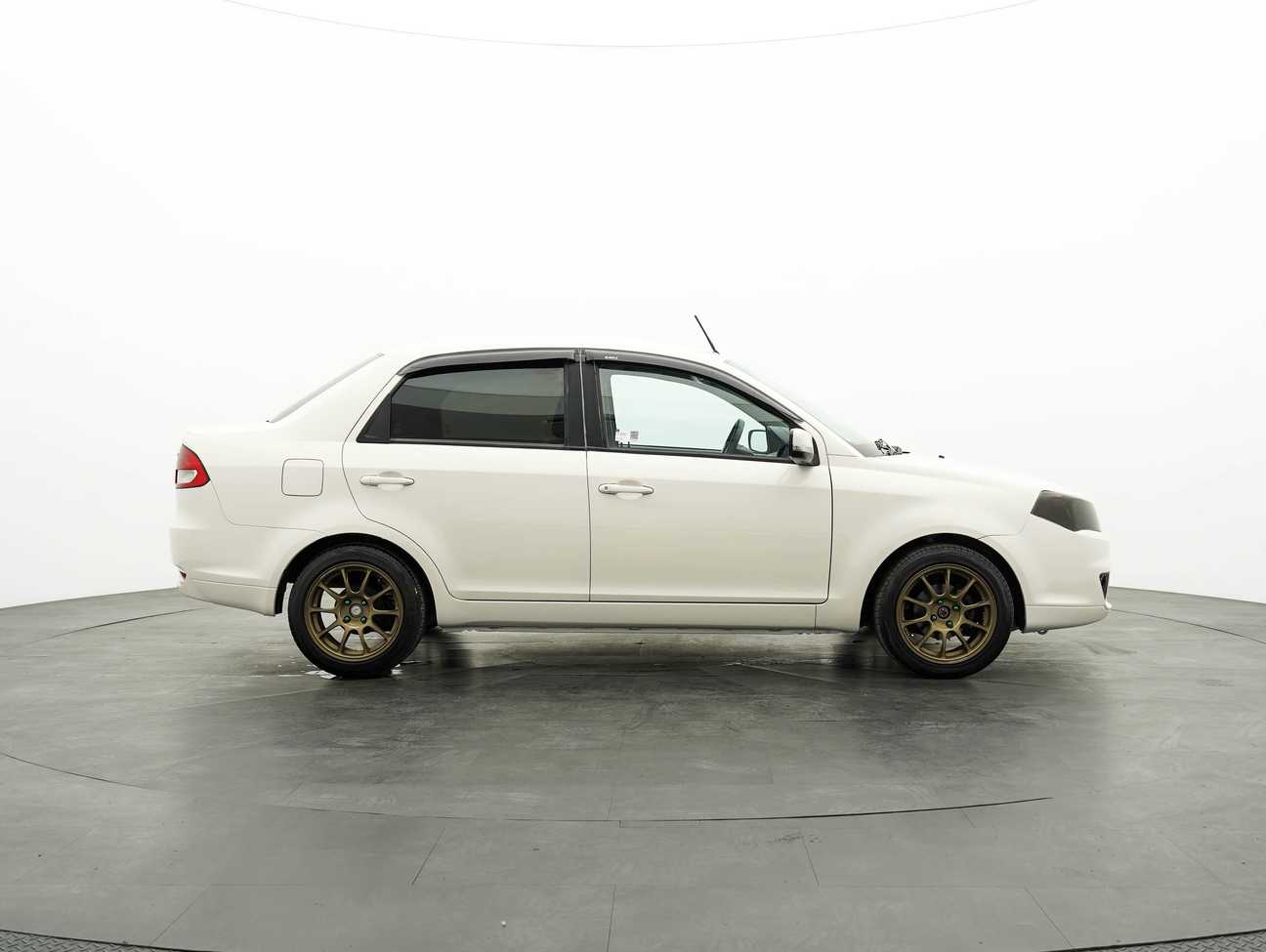 used 2015 Proton Saga FLX Standard 1.3