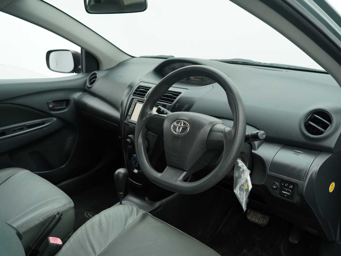 terpakai 2013 Toyota Vios J 1.5