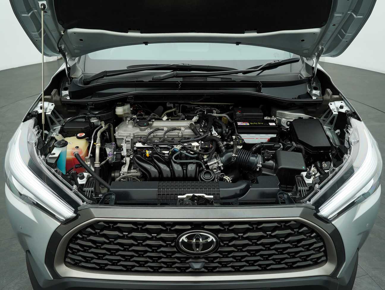 used 2022 Toyota Corolla Cross V 1.8
