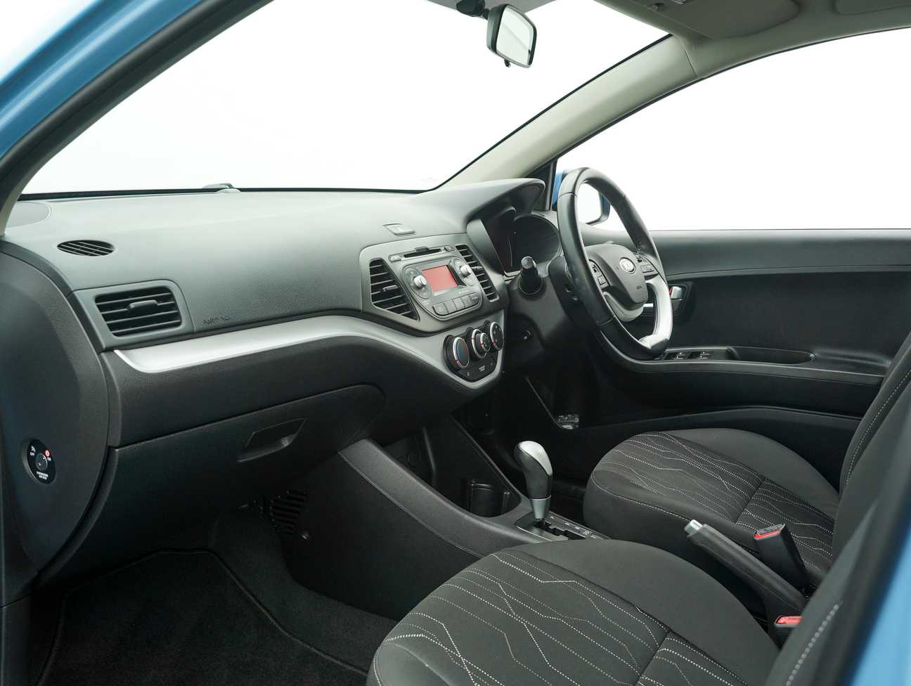 terpakai 2014 Kia Picanto  1.2