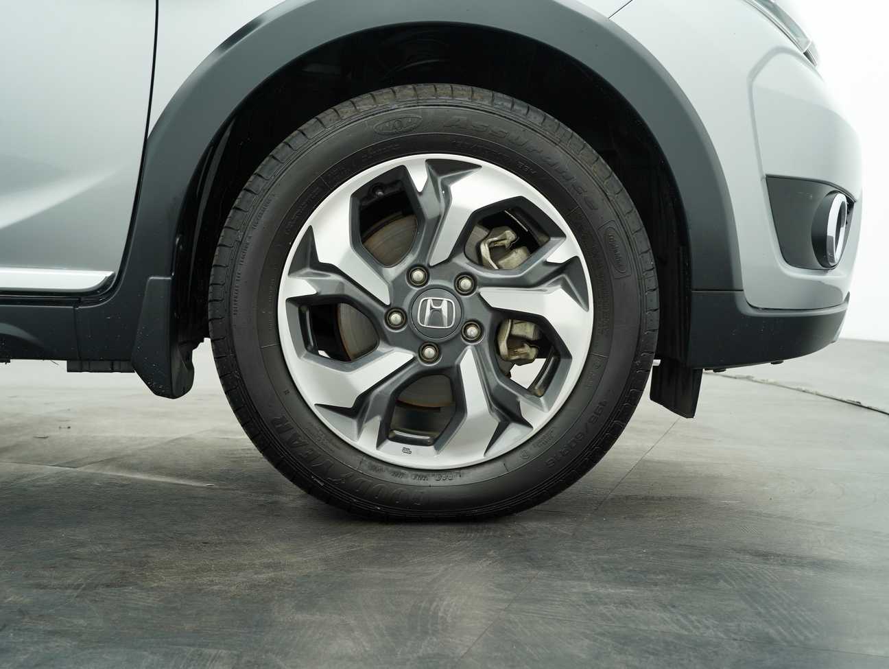 used 2018 Honda BR-V V 1.5