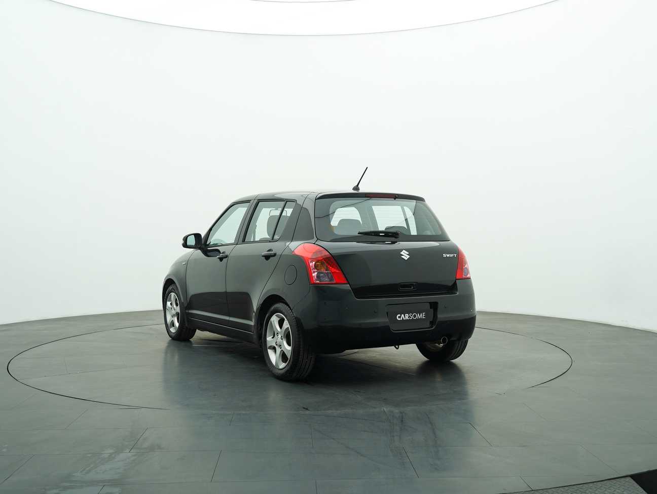 terpakai 2010 Suzuki Swift Premier 1.5