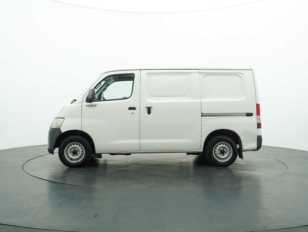 terpakai 2011 Daihatsu Gran Max Panel 1.5