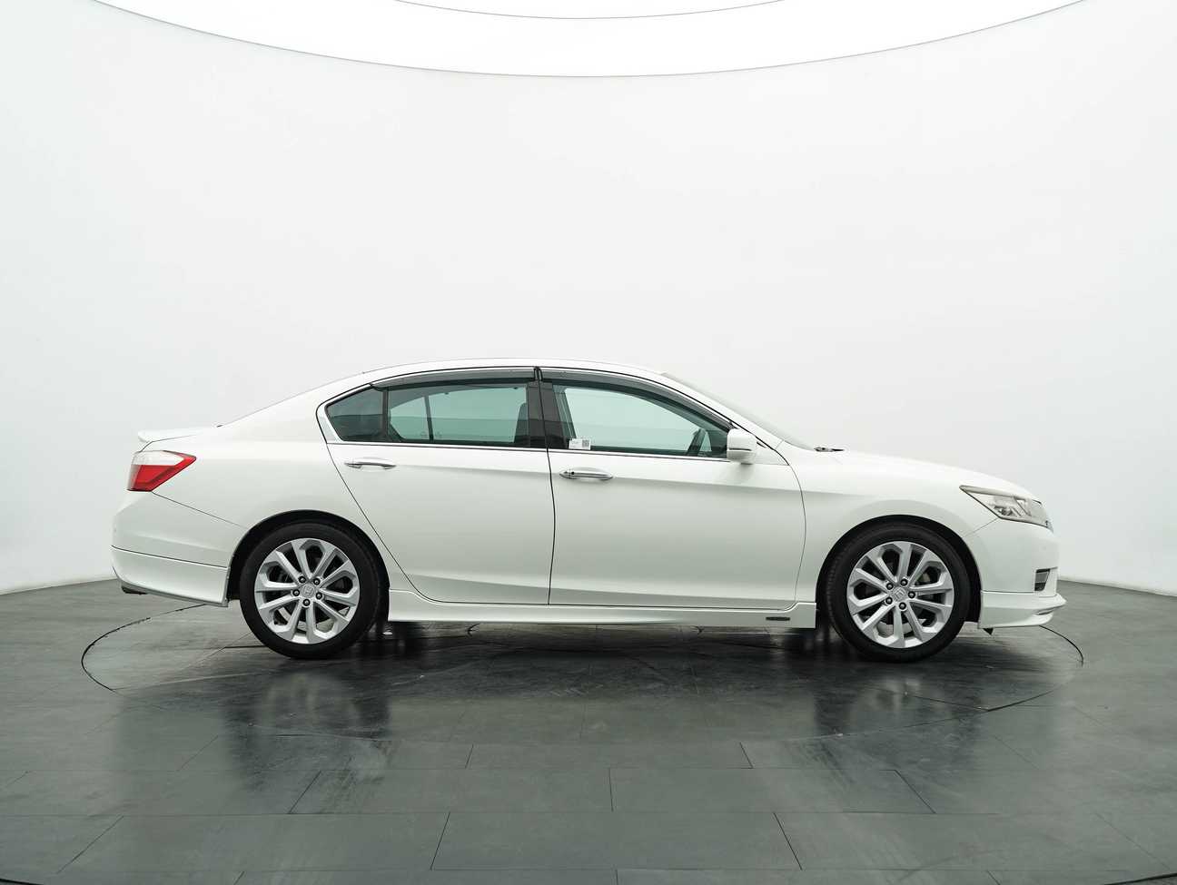 used 2014 Honda Accord VTi-L 2.4