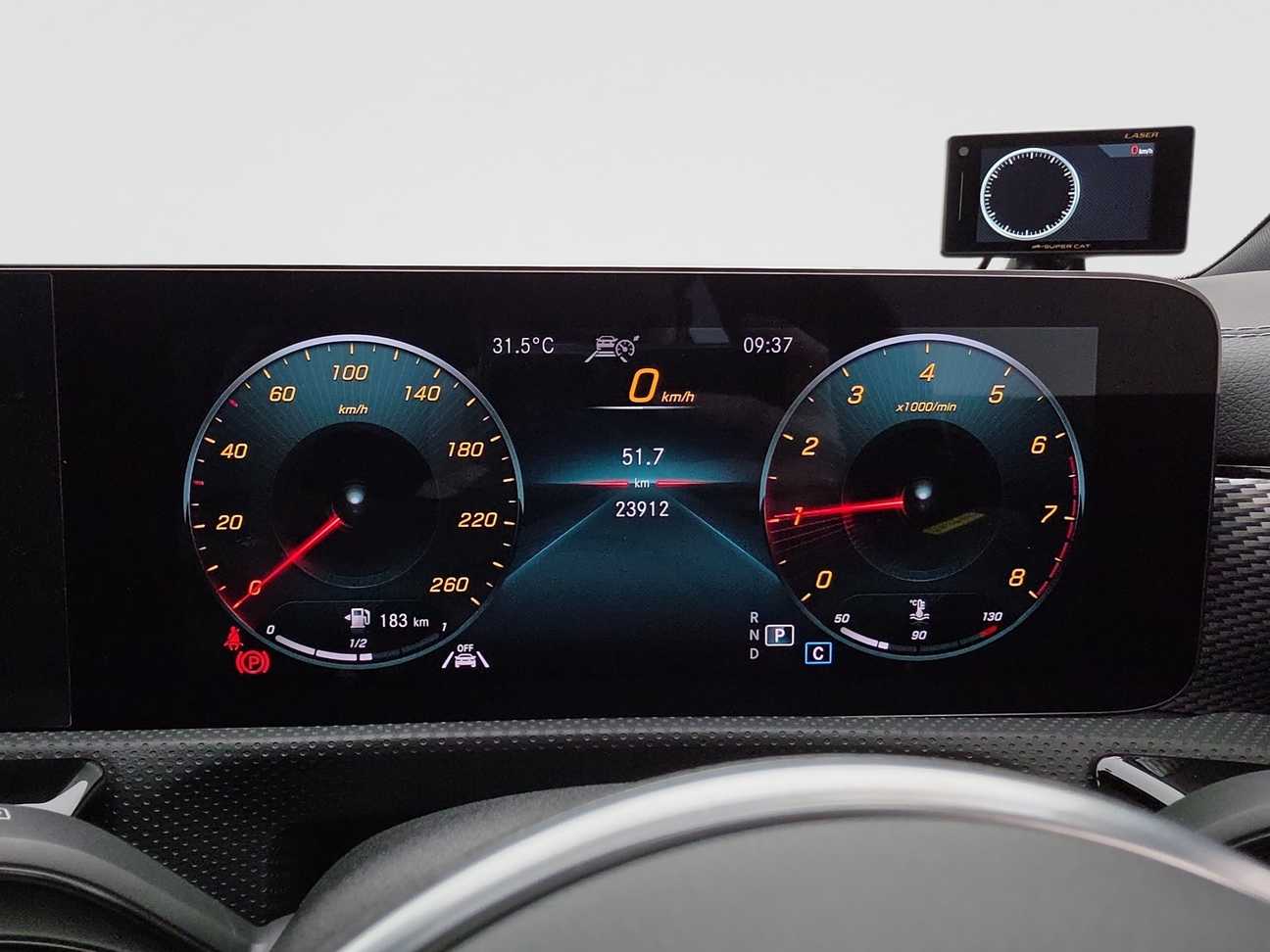 terpakai 2021 Mercedes-Benz CLA180 Base 1.3
