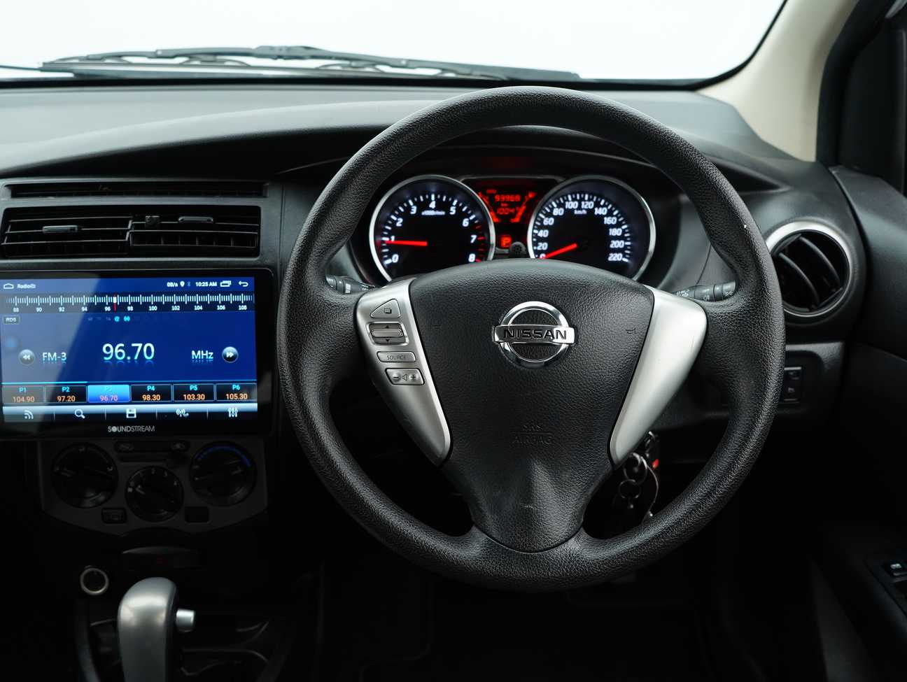 used 2018 Nissan Grand Livina Comfort 1.6