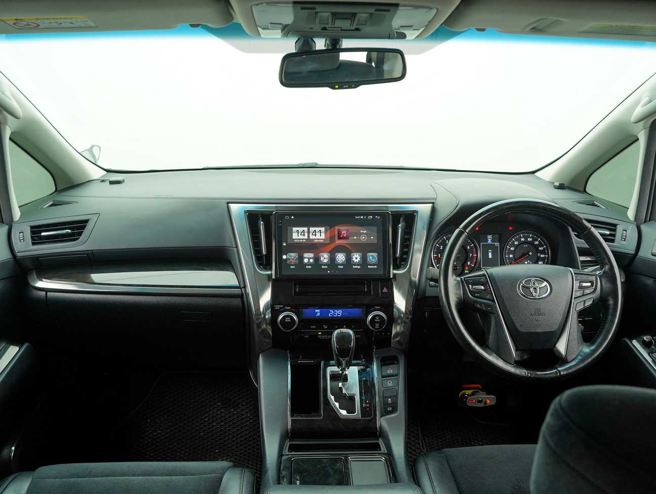 used 2017 Toyota Vellfire ZG 2.5