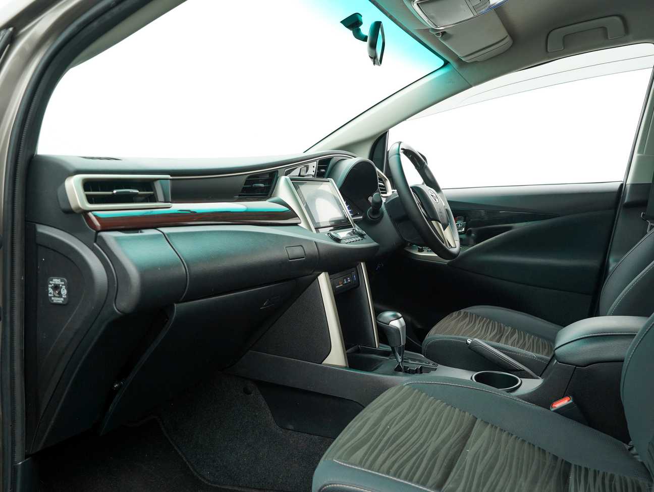 used 2017 Toyota Innova G 2.0