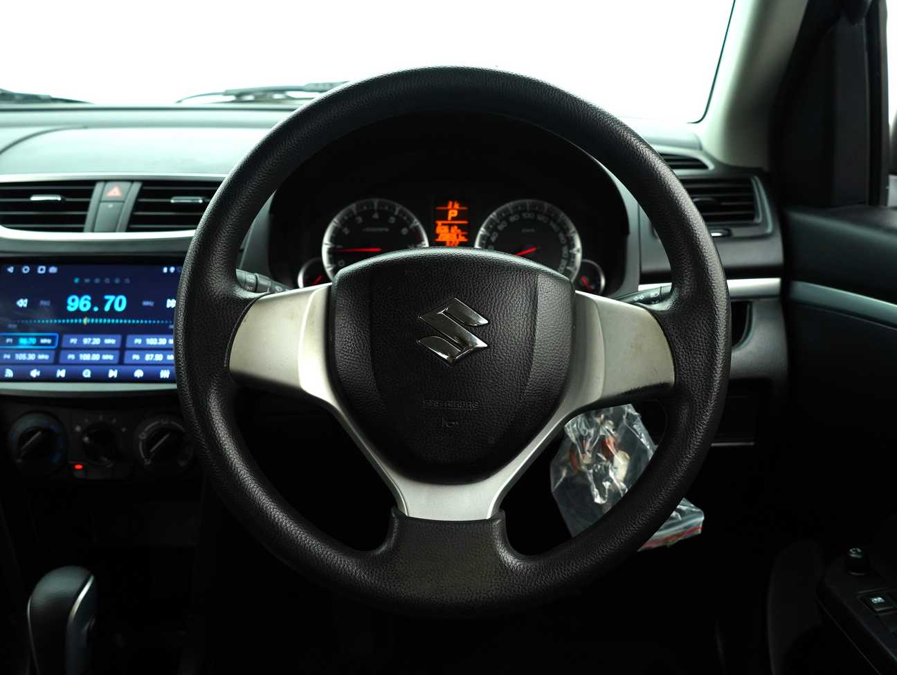 terpakai 2013 Suzuki Swift GL 1.4