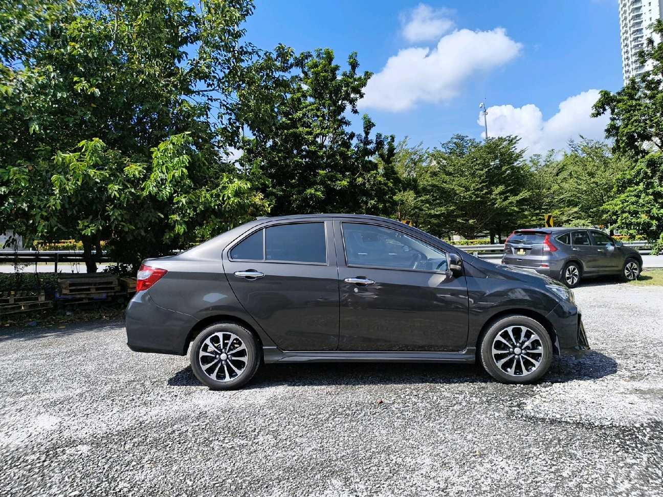terpakai 2023 Perodua Bezza Advance 1.3