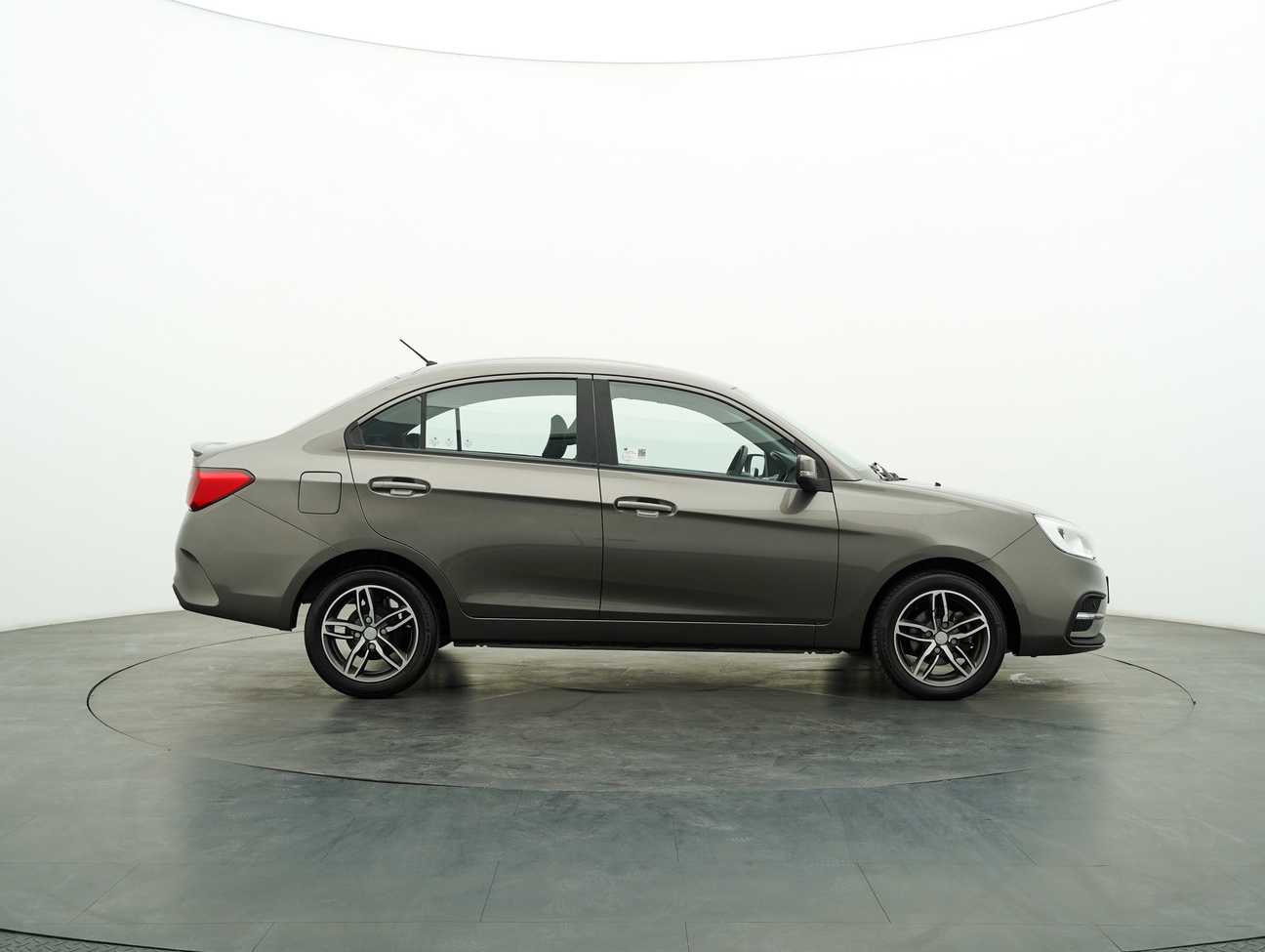 terpakai 2019 Proton Saga Premium 1.3