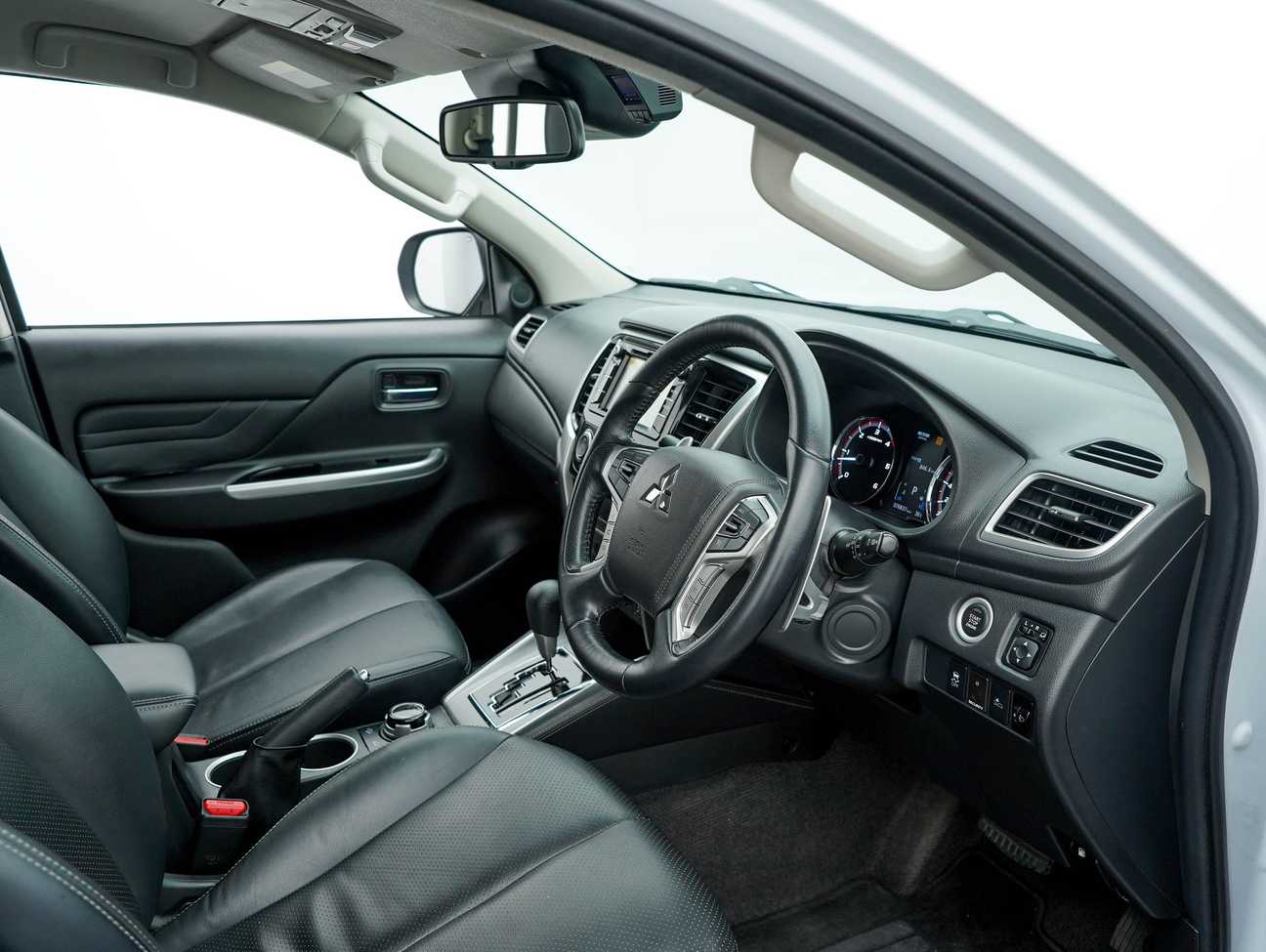 terpakai 2019 Mitsubishi Triton VGT Adventure X Dual Cab 2.4