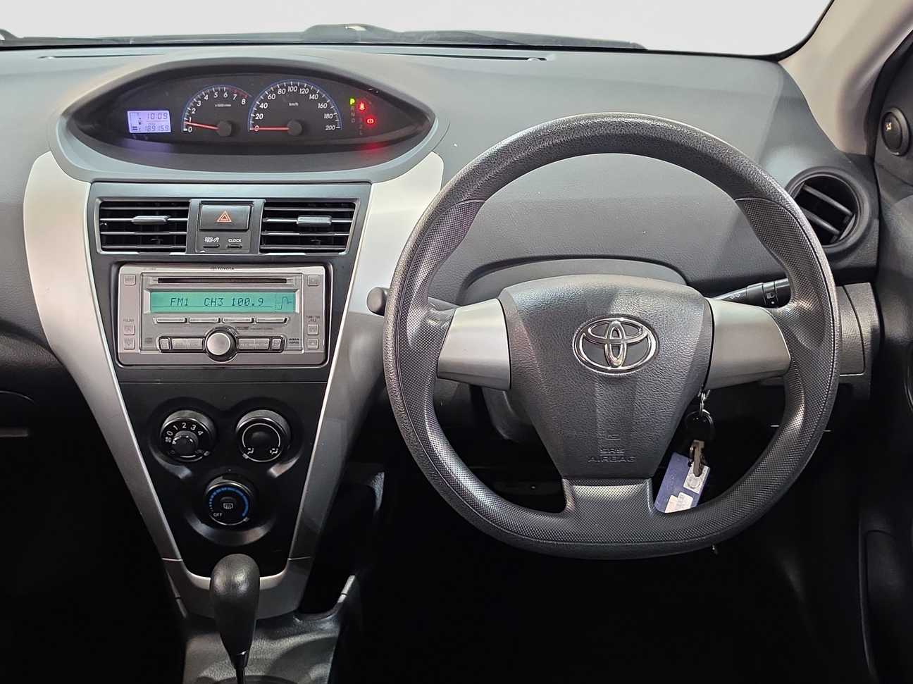 terpakai 2011 Toyota Vios E 1.5