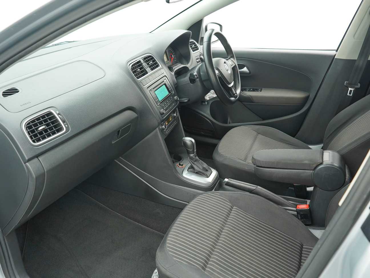 terpakai 2015 Volkswagen Polo  1.6