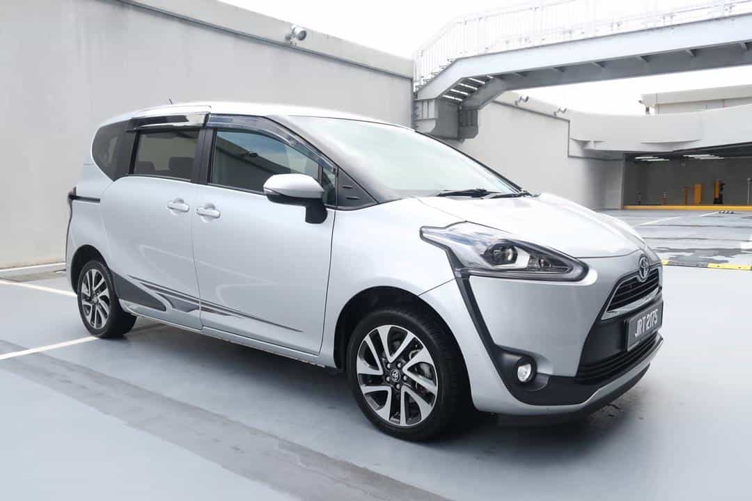 used 2016 Toyota SIENTA V 1.5