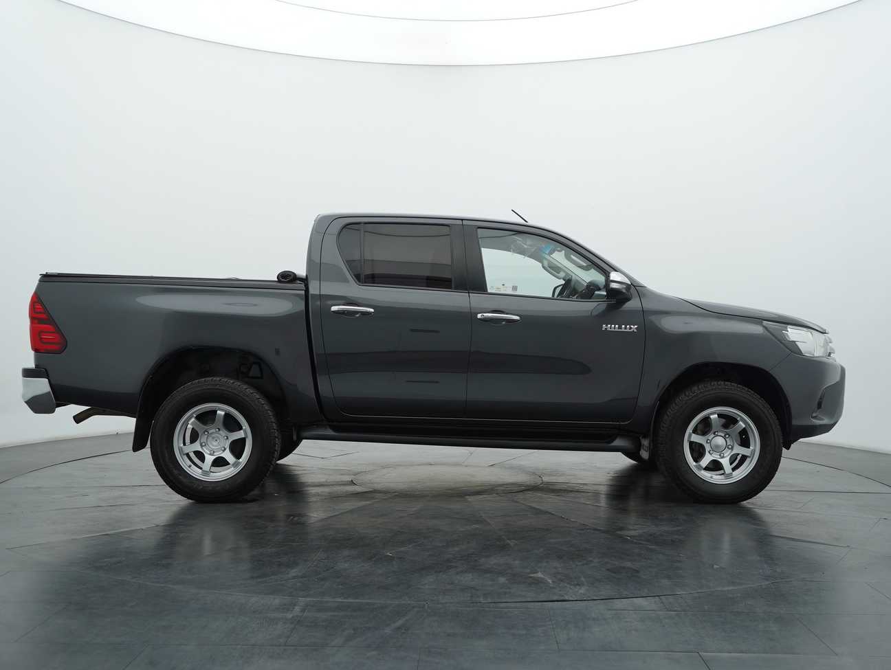 terpakai 2017 Toyota Hilux G Dual Cab 2.4