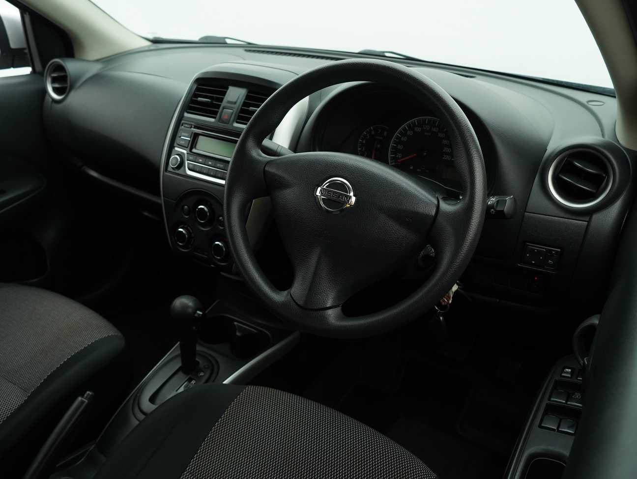 terpakai 2016 Nissan Almera E 1.5