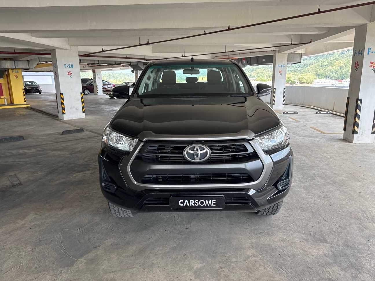 terpakai 2022 Toyota Hilux E Dual Cab 2.4