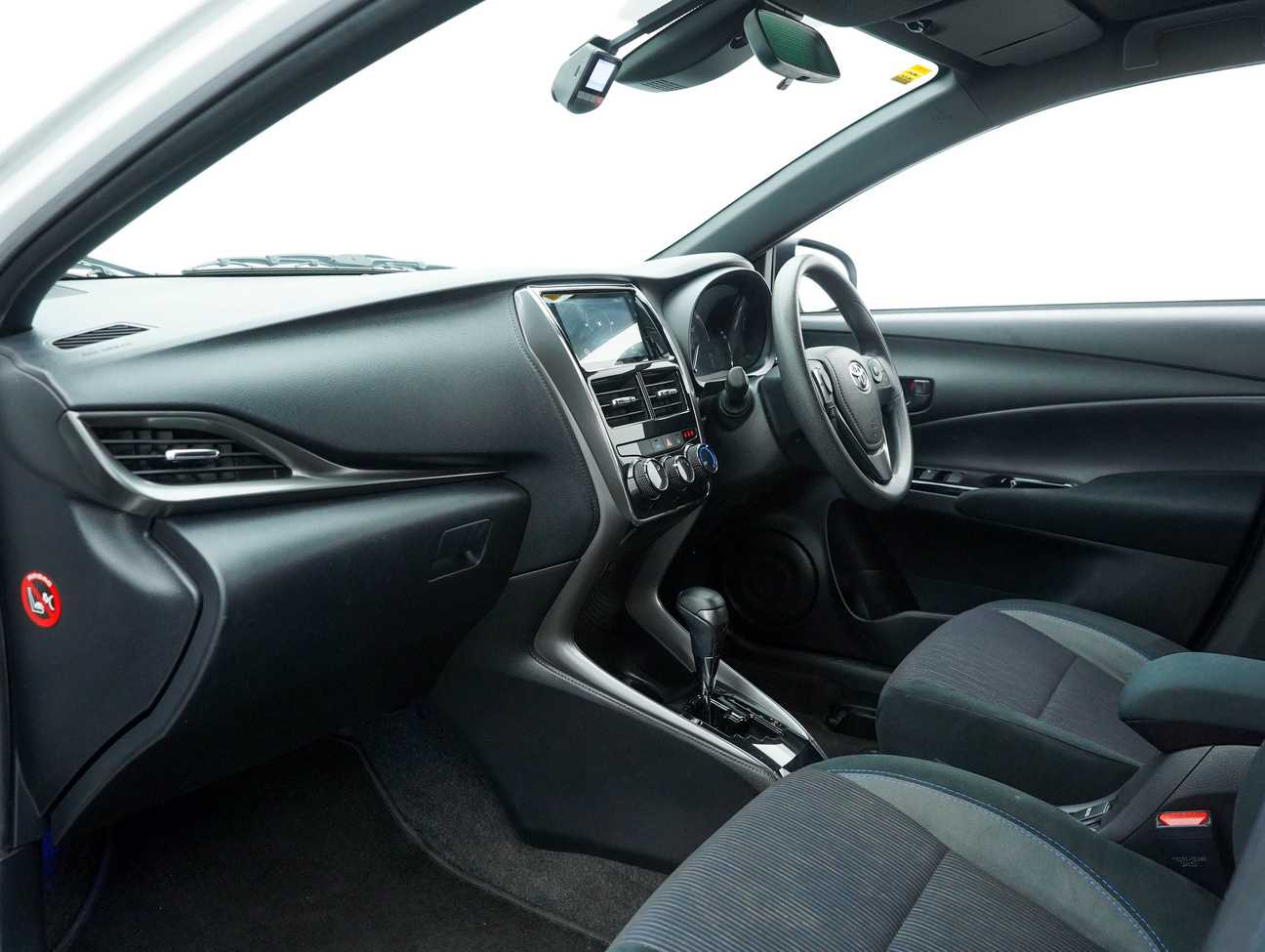 terpakai 2021 Toyota Yaris E 1.5