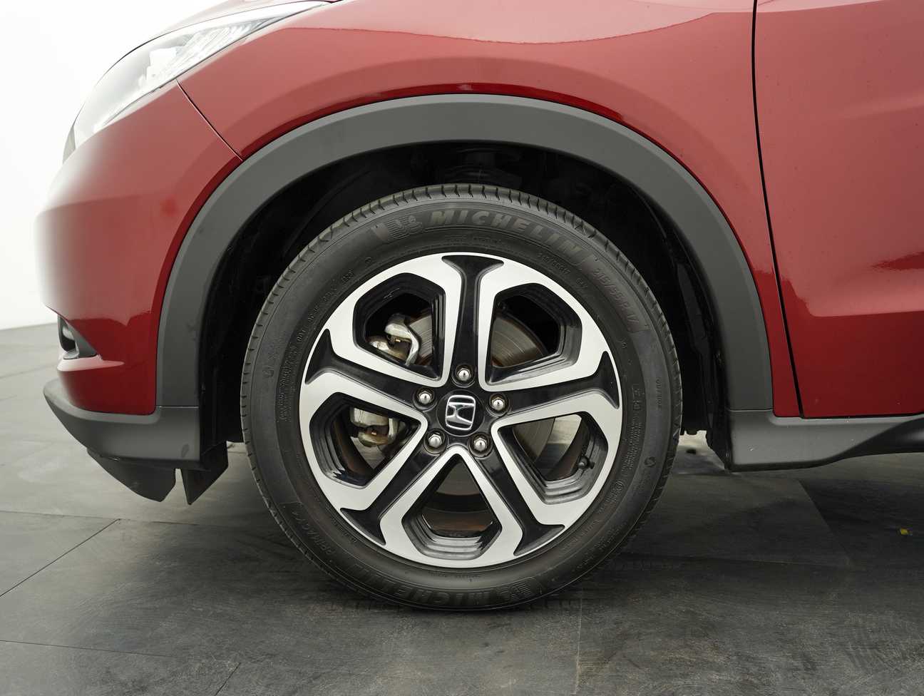 used 2017 Honda HR-V V 1.8