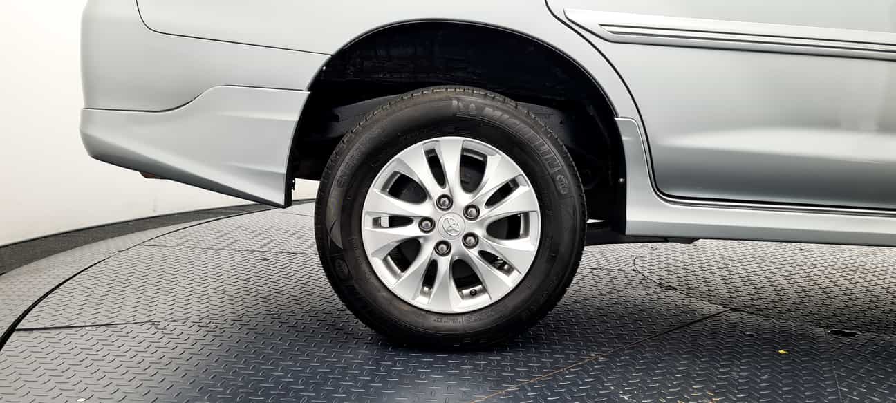 used 2014 Toyota INNOVA G 2.0