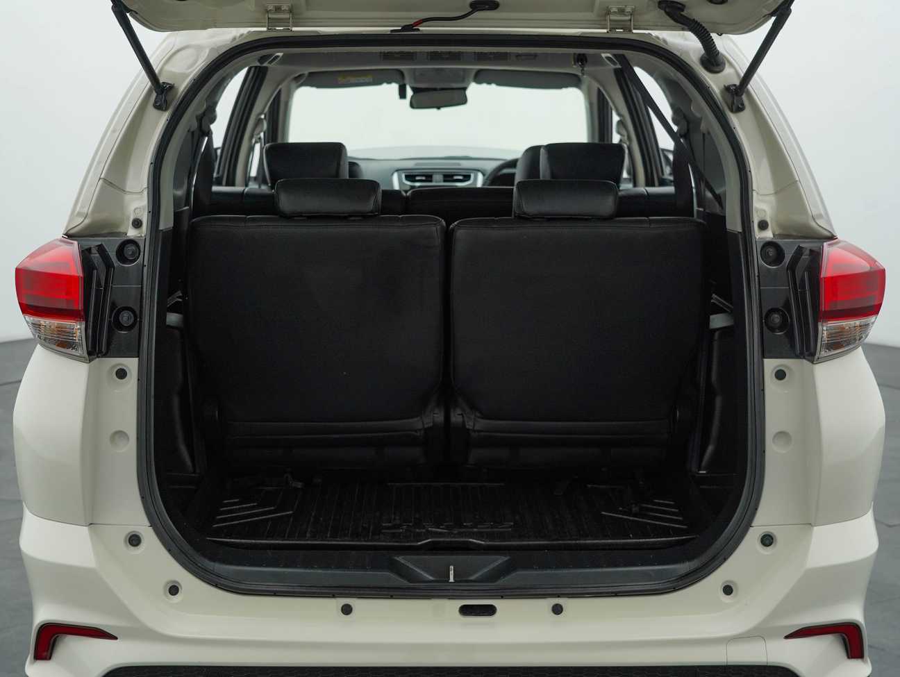 terpakai 2020 Perodua Aruz AV 1.5