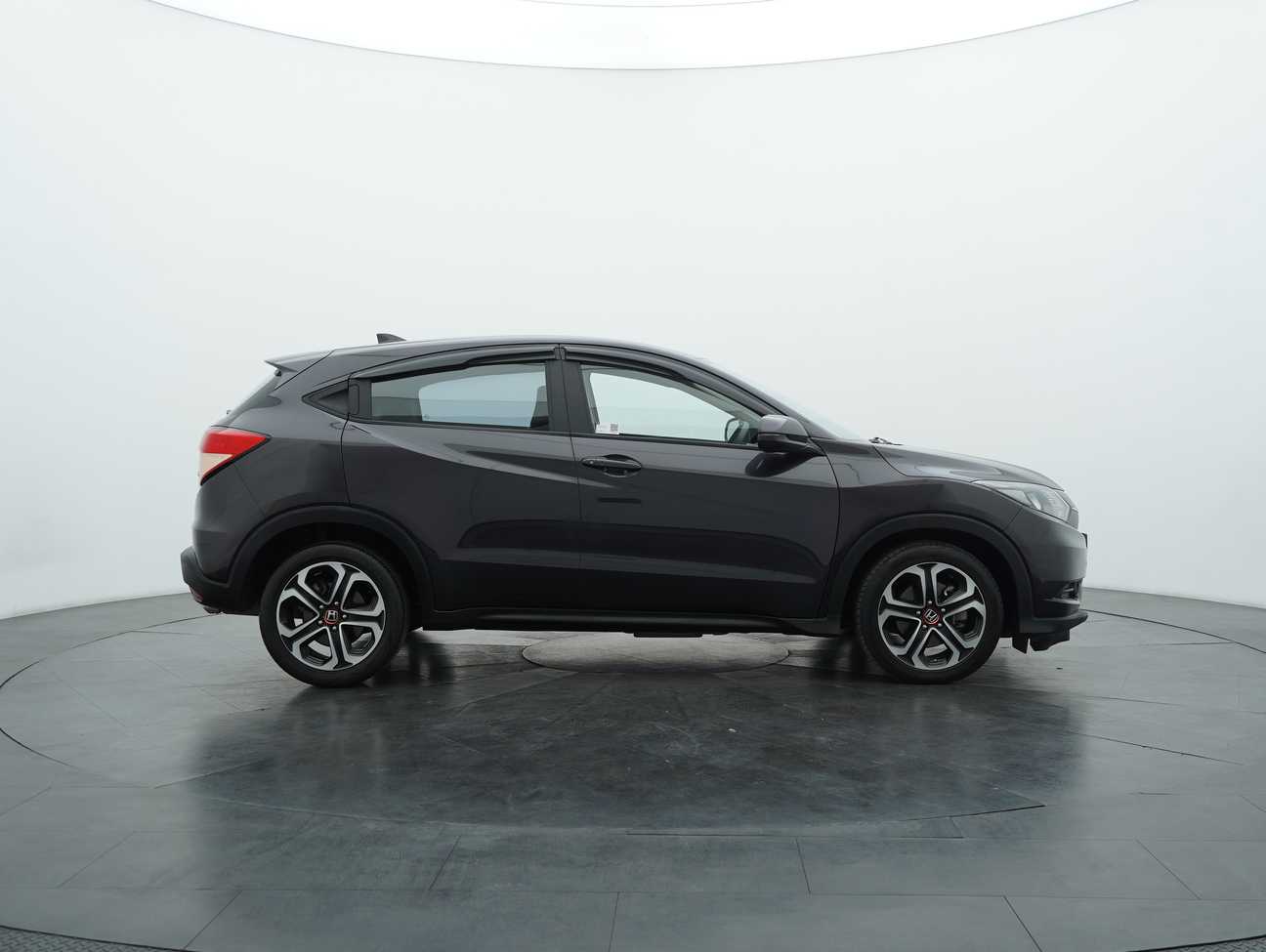 terpakai 2018 Honda HR-V i-VTEC E 1.8