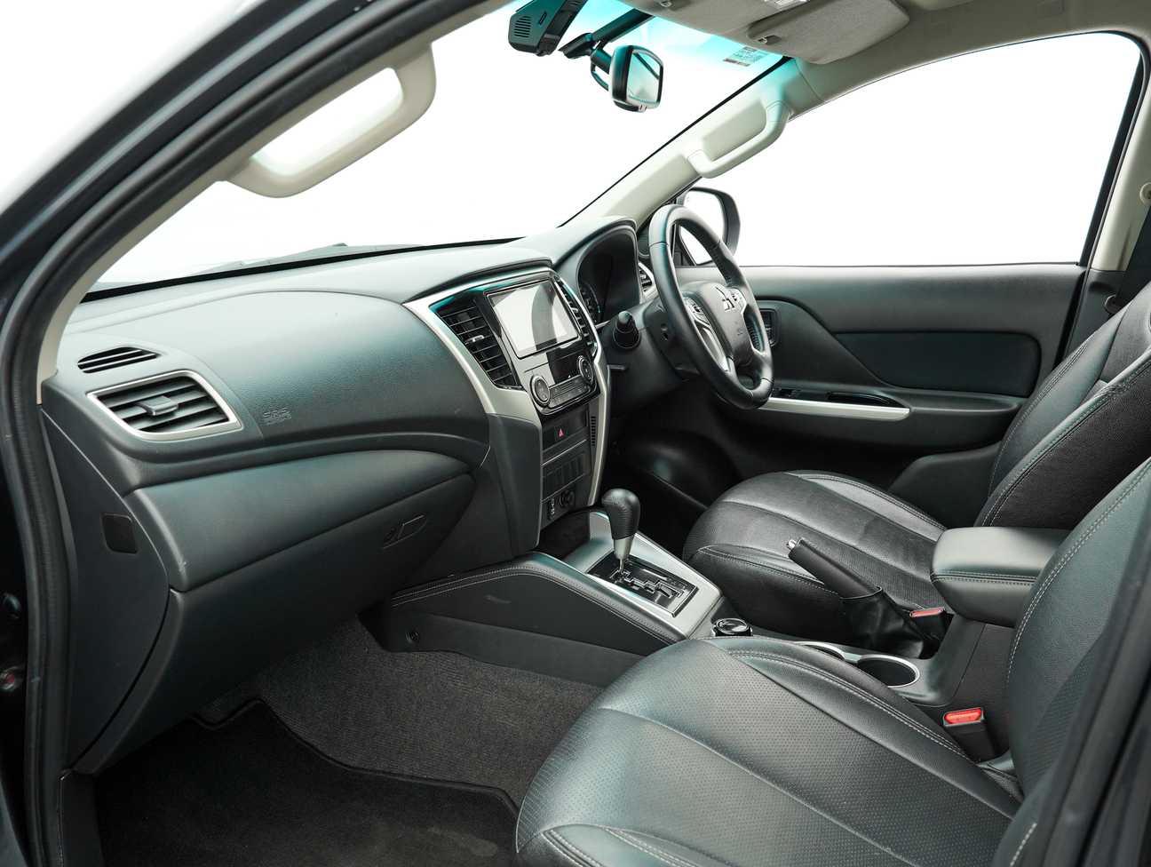 used 2021 Mitsubishi Triton VGT Premium Updated Spec Dual Cab 4X4 2.4