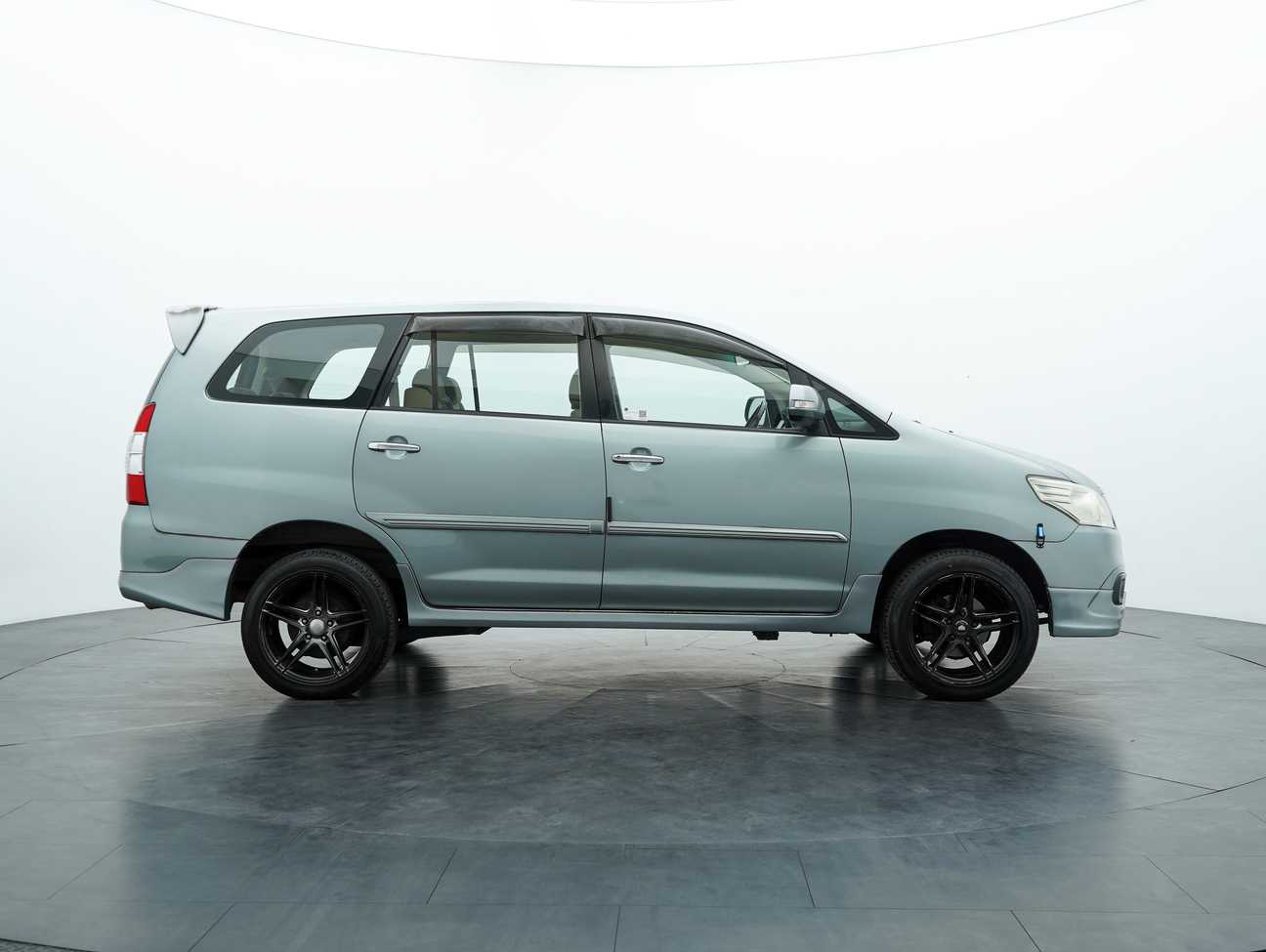 used 2014 Toyota Innova G 2.0