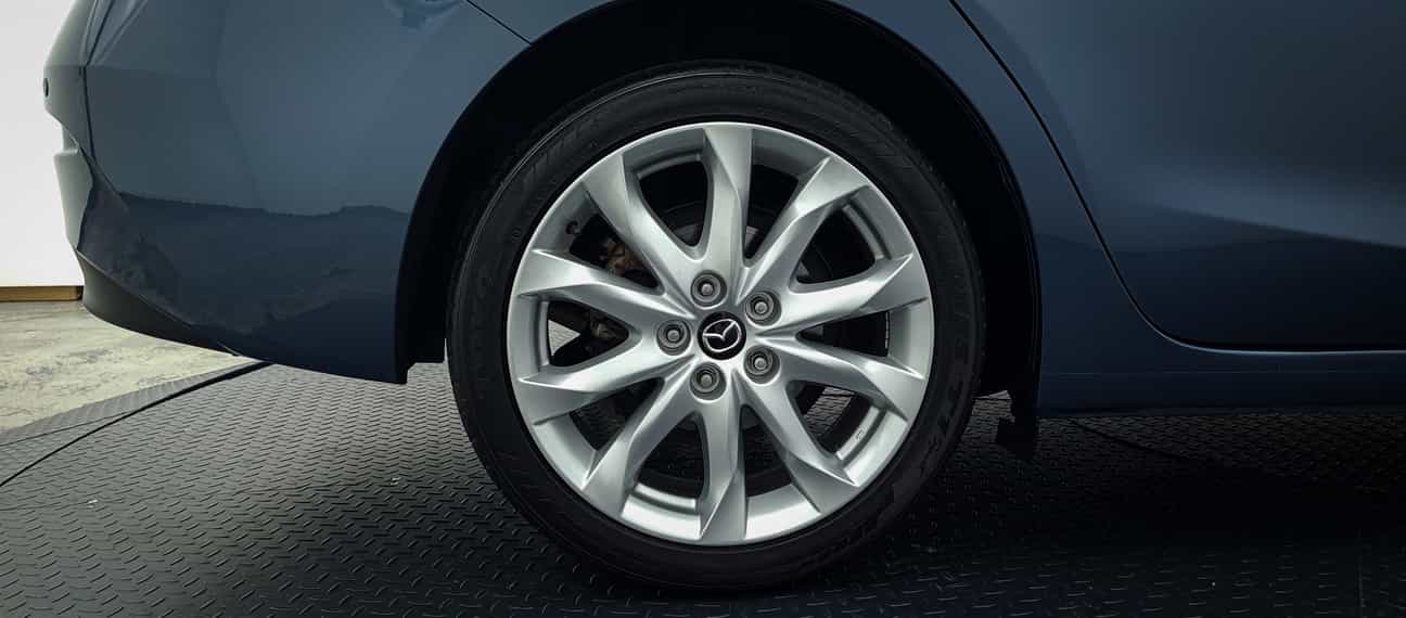 used 2015 Mazda 3 SEDAN SKYACTIV-G (CKD) 2.0